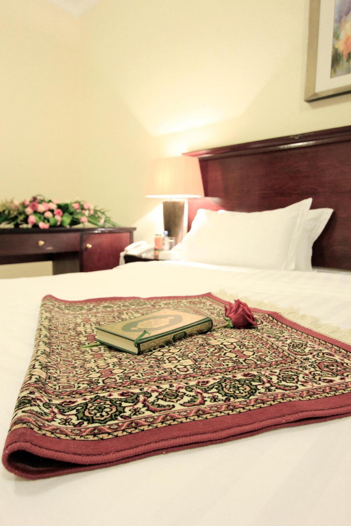 Aparthotel Ghalyt Ohud Medína Pokoj fotografie
